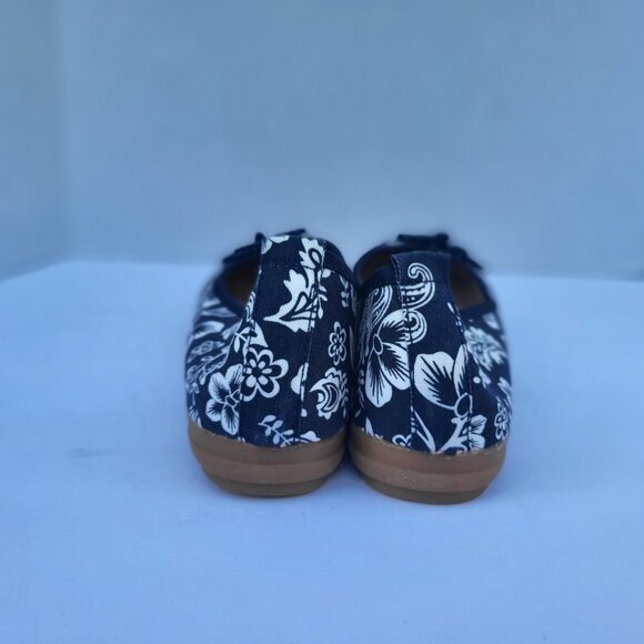 .UNIROSE Floral Print Button Décor Ballet For Women - 8 - Picture 2 of 6